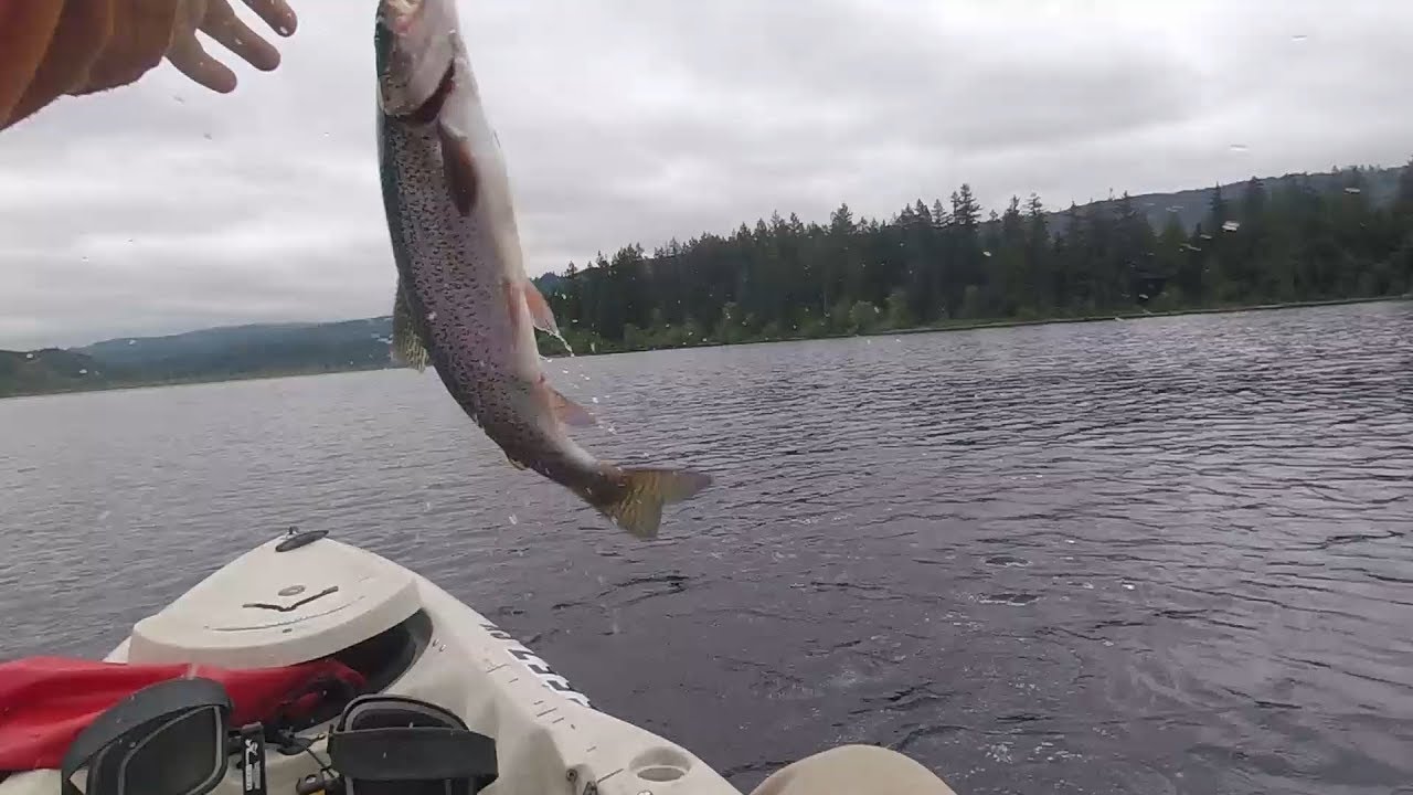 Trolling for trout kayak fishing